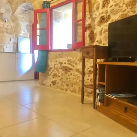 Farmhouse - Breakfast Included * Qala