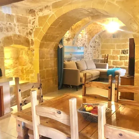 Villa Farmhouse - Breakfast Included Qala
